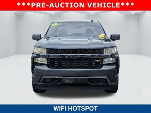 Used 2020 Chevrolet Silverado 1500 Custom w/ Custom Value Package RWD image 9