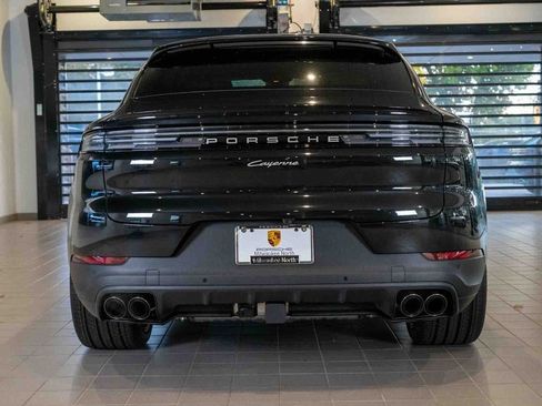 New 2025 Porsche Cayenne Coupe image 9