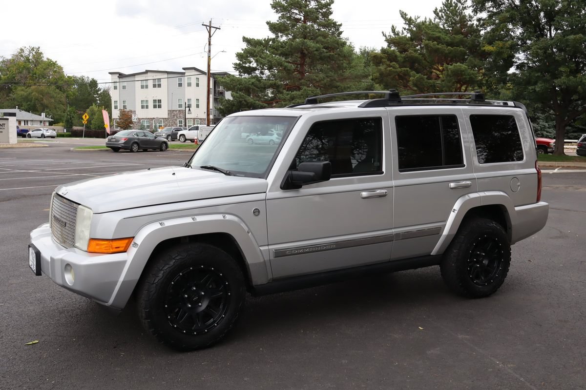 Used 2006 Jeep Commander Limited w/ Trailer Tow Group IV AWD/4WD image 10