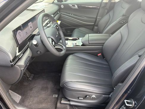 New 2026 Genesis GV80 2.5T Standard AWD/4WD image 11