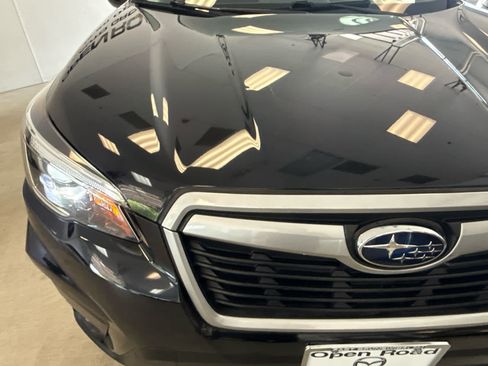 Used 2019 Subaru Forester Premium w/ All-Weather Package AWD/4WD image 9