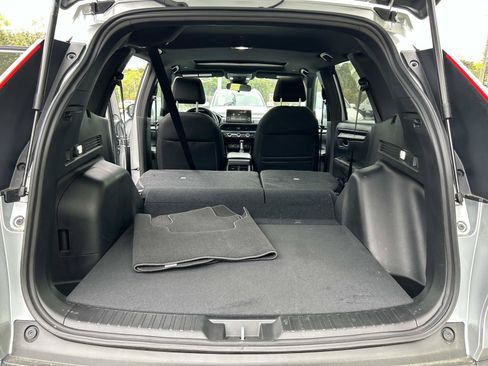 Used 2025 Honda CR-V Sport image 14