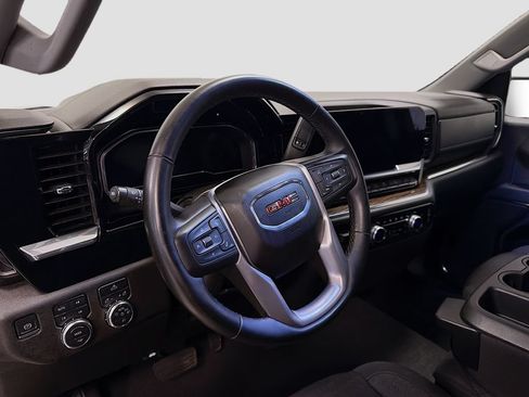 Used 2024 GMC Sierra 1500 Elevation AWD/4WD image 11