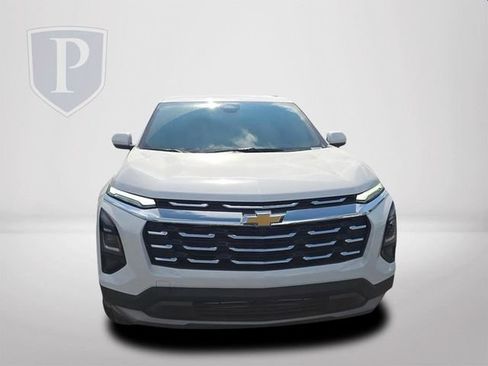 New 2027 Chevrolet Equinox LT FWD image 12