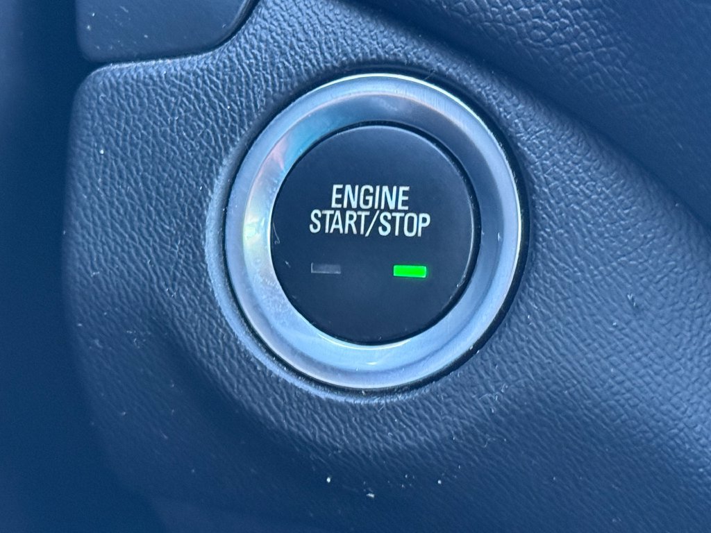 Used 2020 Chevrolet Equinox LT FWD image 25