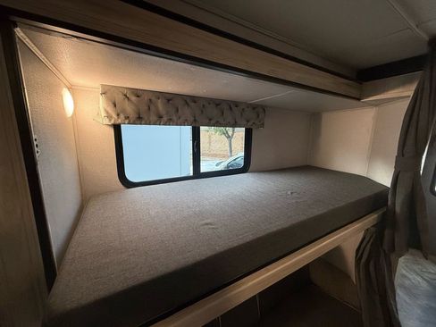 Used 2022 Ford E-450 and Econoline 450 Super Duty w/ Motorhome Prep Package image 31