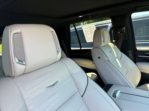 Used 2023 Cadillac Escalade Sport w/ Touring Package AWD/4WD image 19
