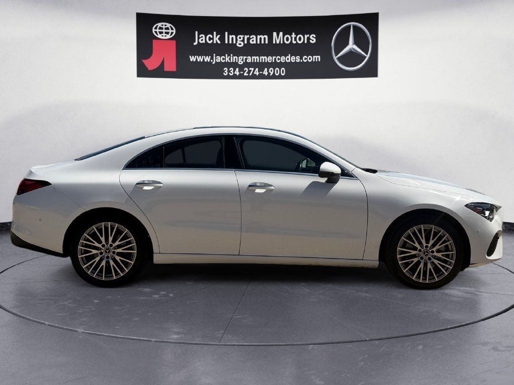 Used 2025 Mercedes-Benz CLA 250 image 6