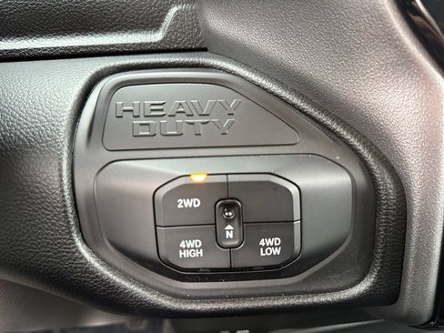 Used 2025 RAM 2500 Big Horn AWD/4WD image 21