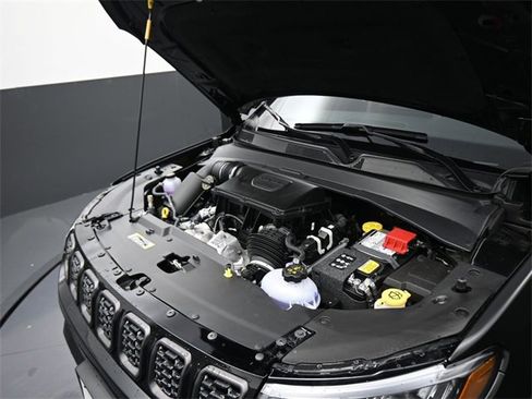 New 2026 Jeep Compass Latitude image 33