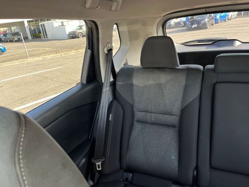 Used 2025 Nissan Rogue SV image 41