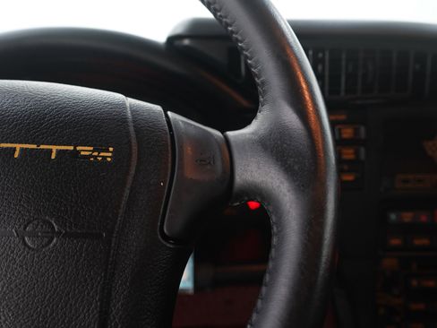 Used 1993 Chevrolet Corvette Coupe RWD image 22