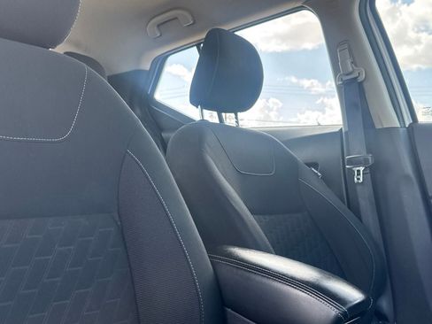 Used 2023 Nissan Kicks SV FWD image 28