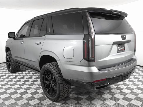 Used 2026 Cadillac Escalade Sport image 7