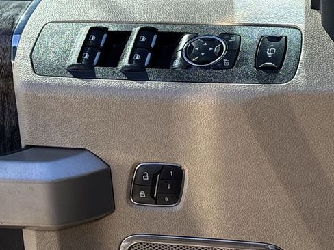 Used 2019 Ford F350 Lariat w/ Lariat Value Package image 22