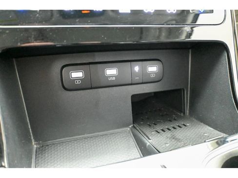 Used 2022 Kia Carnival SX Prestige image 52