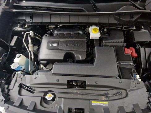 Used 2022 Nissan Pathfinder SL image 32