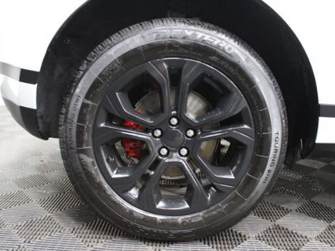 Used 2020 Land Rover Range Rover Evoque S image 6