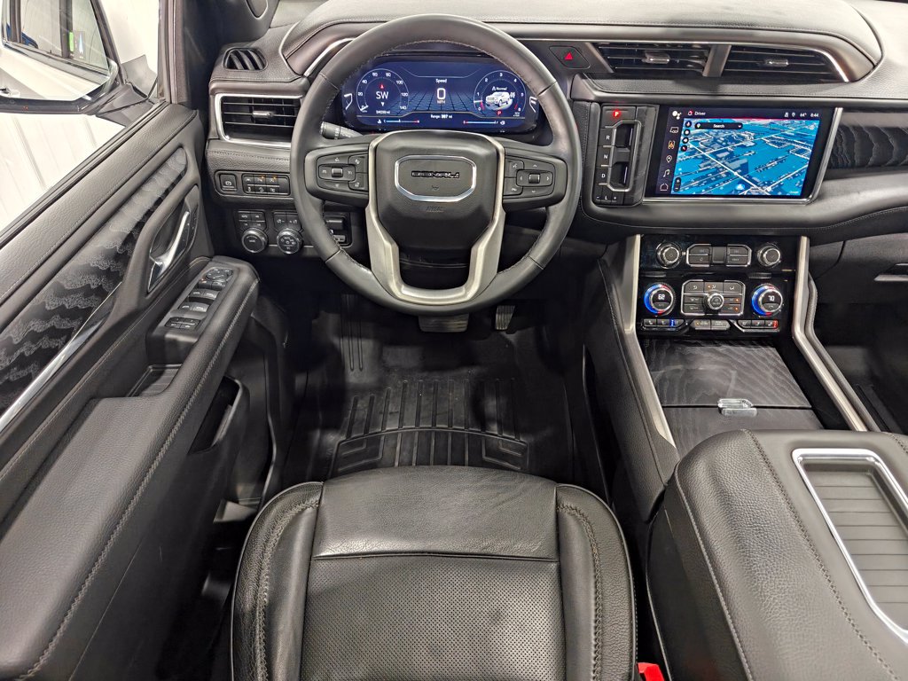 Used 2024 GMC Yukon XL Denali w/ Max Trailering Package AWD/4WD image 4