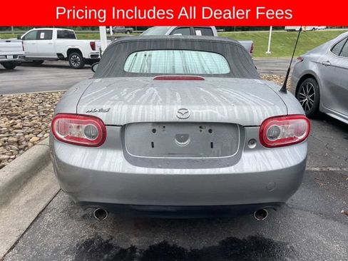 Used 2010 MAZDA MX-5 Miata Sport w/ Convenience Pkg RWD image 6