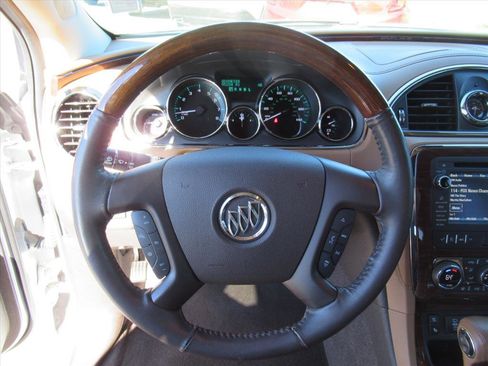 Used 2017 Buick Enclave Premium image 15