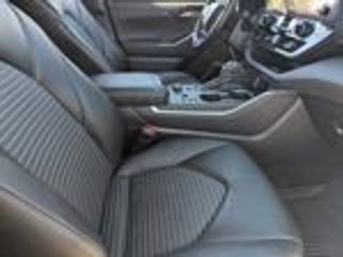 Used 2024 Toyota Highlander XSE image 5