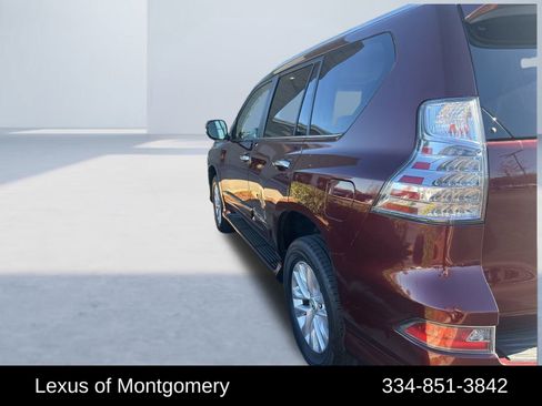 Used 2019 Lexus GX 460 image 6