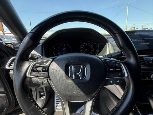 Used 2019 Honda Accord Sport image 16