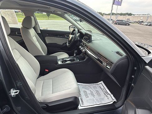 Used 2024 Honda Civic EX image 17