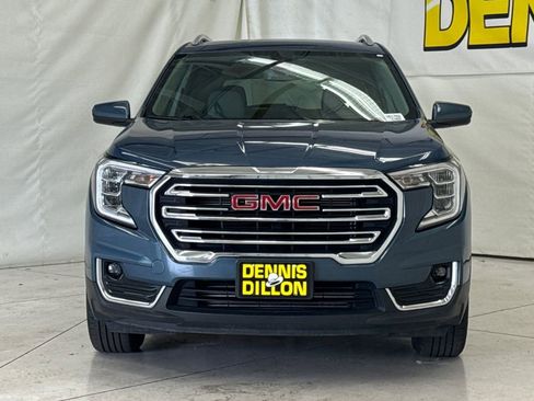 Used 2024 GMC Terrain SLT image 9