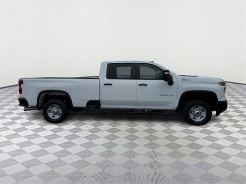Used 2024 Chevrolet Silverado 2500 W/T image 8