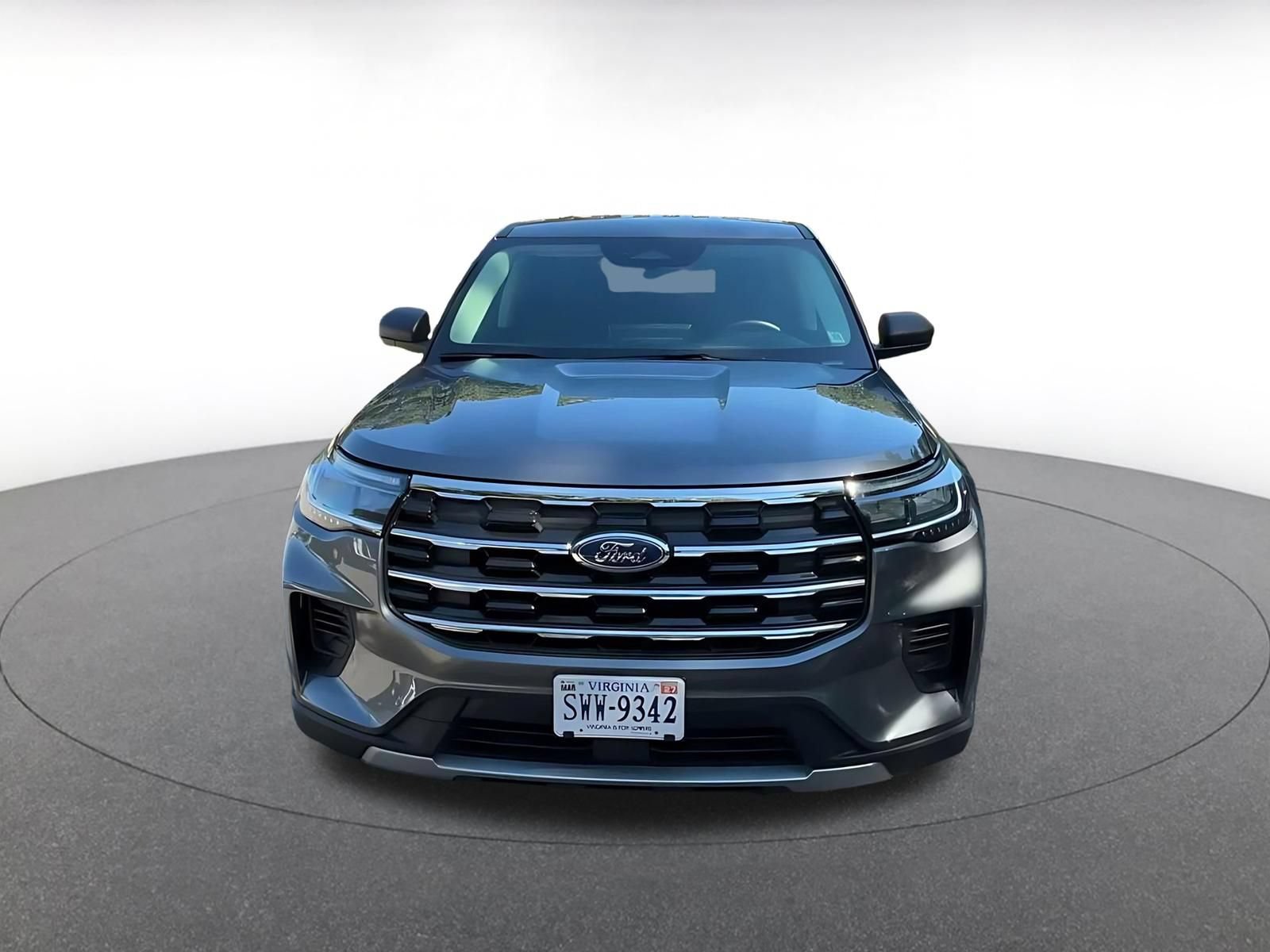 Used 2026 Ford Explorer Active AWD/4WD image 4