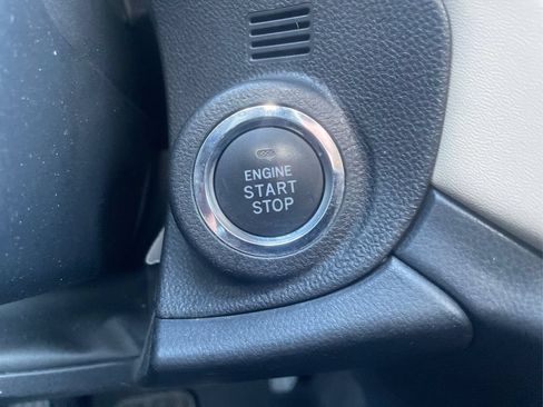 Used 2022 Subaru Outback Limited AWD/4WD image 29