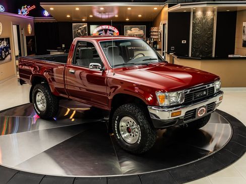Used 1991 Toyota Pickup Deluxe image 11
