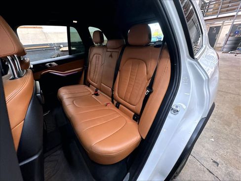 Used 2022 BMW X5 xDrive45e w/ Luxury Seating Package AWD/4WD image 28