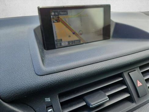 Used 2014 Lexus CT 200h image 13