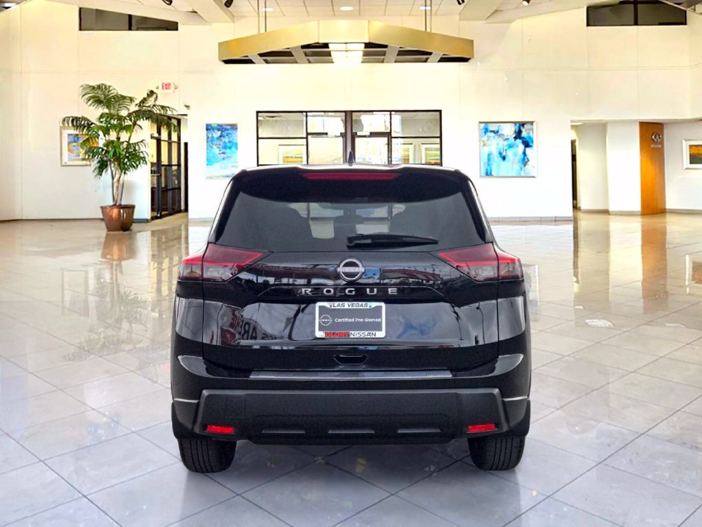 Certified 2026 Nissan Rogue SV FWD image 6