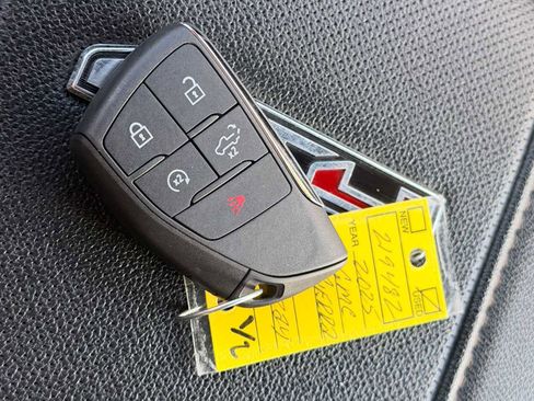 Used 2025 GMC Sierra 3500 AT4 w/ AT4 Premium Plus Package image 37