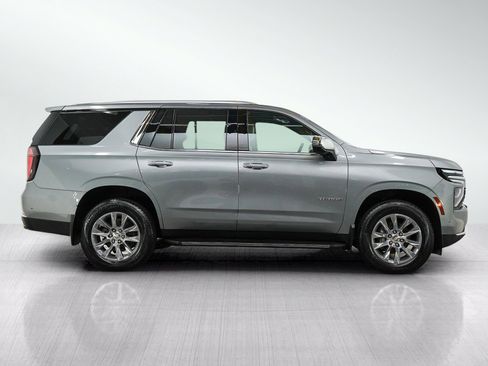 Used 2025 Chevrolet Tahoe Premier AWD/4WD image 6