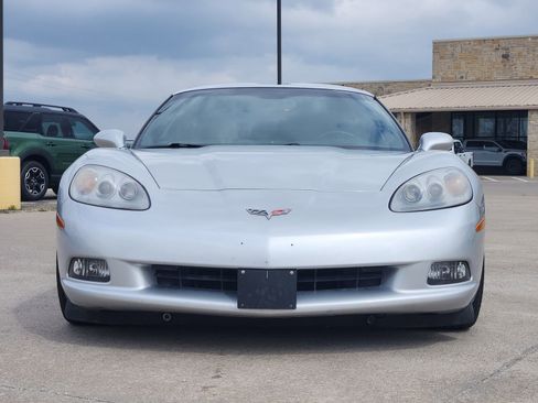 Used 2010 Chevrolet Corvette Coupe w/ Preferred Equipment Group image 6