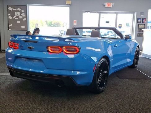 Used 2022 Chevrolet Camaro LT w/ Technology Package RWD image 6