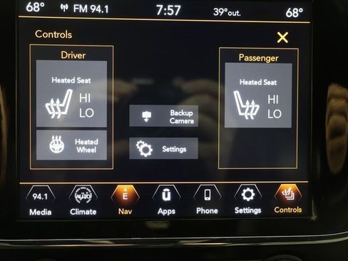 Used 2021 Jeep Grand Cherokee Limited image 15