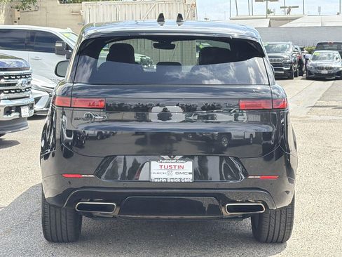 Used 2024 Land Rover Range Rover Sport Dynamic SE AWD/4WD image 5