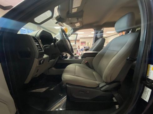 Used 2020 Ford F350 XLT w/ XLT Premium Package image 21