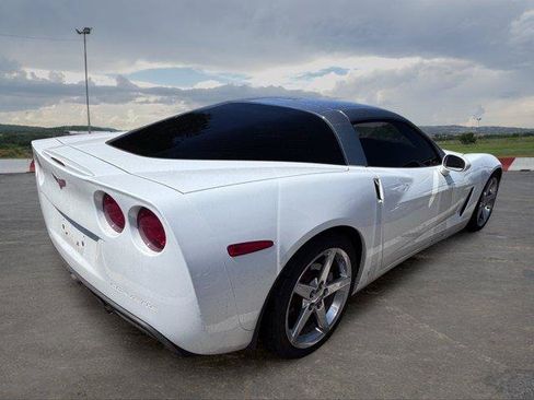 Used 2008 Chevrolet Corvette Coupe RWD image 3