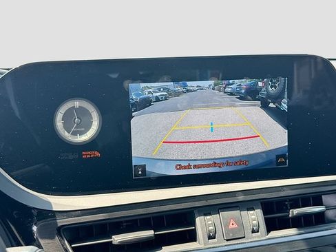 Used 2025 Lexus ES 350 w/ Premium Package FWD image 14