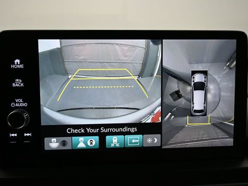 Used 2024 Honda Pilot Elite image 14