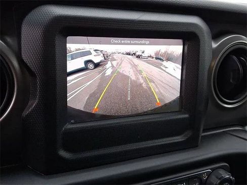 Certified 2022 Jeep Wrangler Unlimited Sport image 15