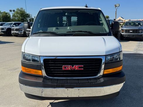 Used 2024 GMC Savana 2500 w/ Driver Convenience Package RWD image 2