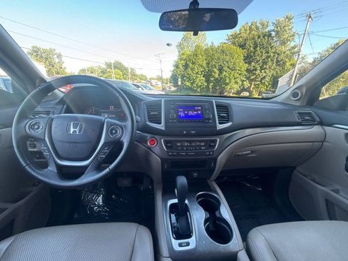 Used 2017 Honda Ridgeline RTL image 21